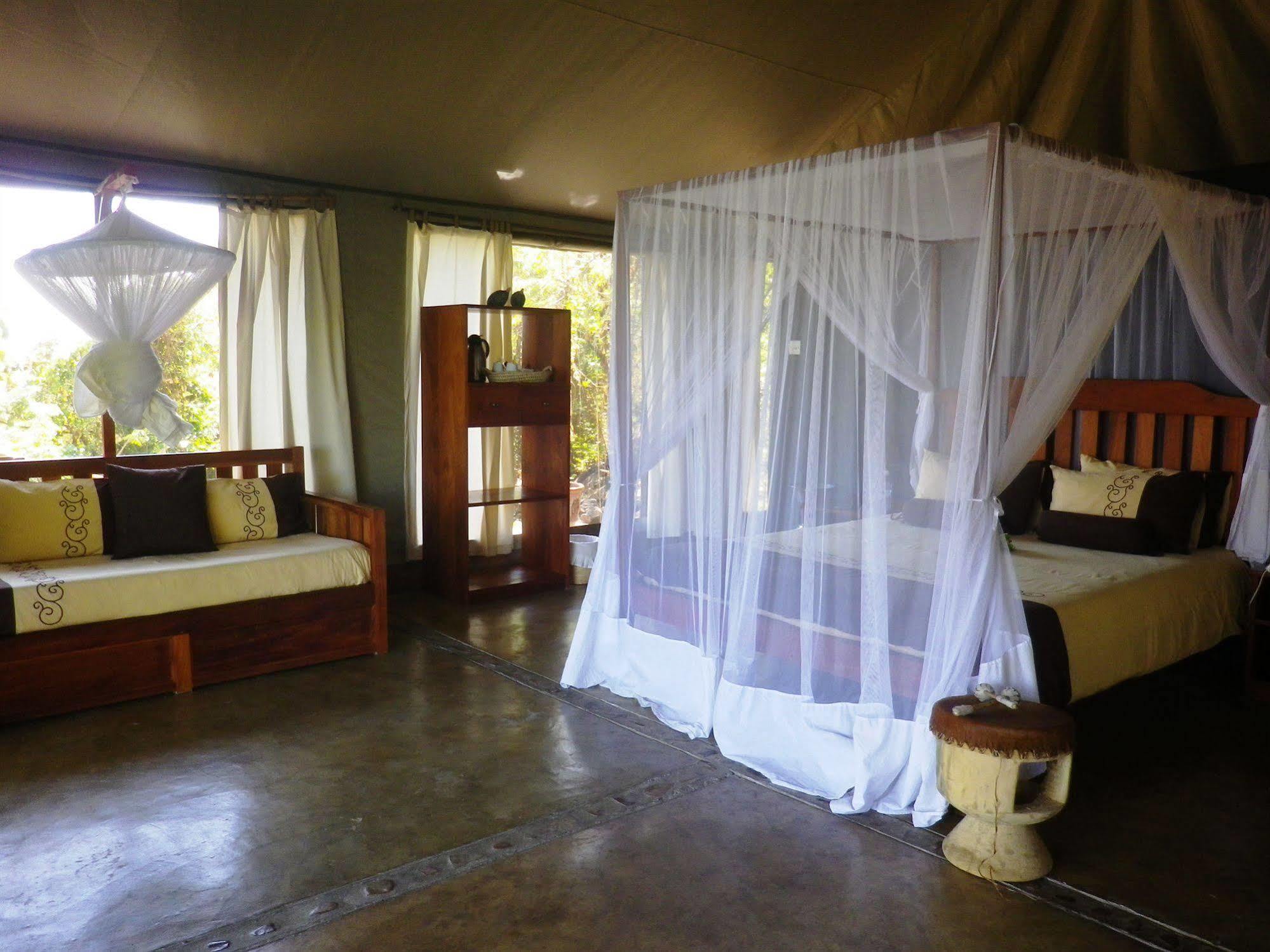Blue Zebra Island Lodge Senga Exterior foto