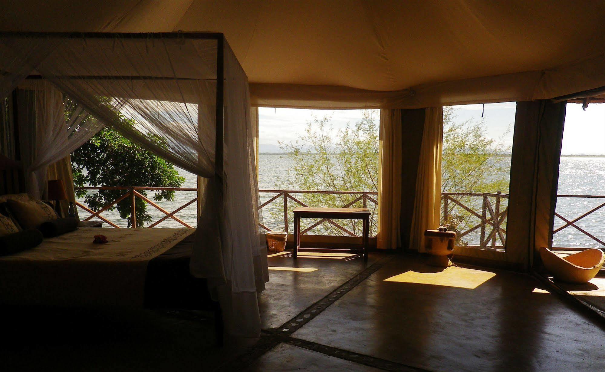 Blue Zebra Island Lodge Senga Exterior foto
